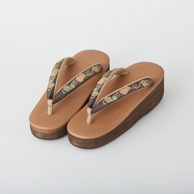 カレンブロッソ カフェ草履 菱屋×岡重 ヒール 5.0cm M まり