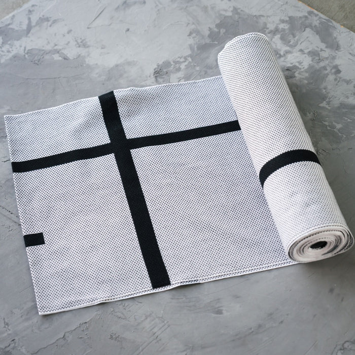 誉田屋源兵衛 浴衣反物 破れ格子 刺子風 全2色（白地黒・黒地赤）｜綿100％ 大人浴衣