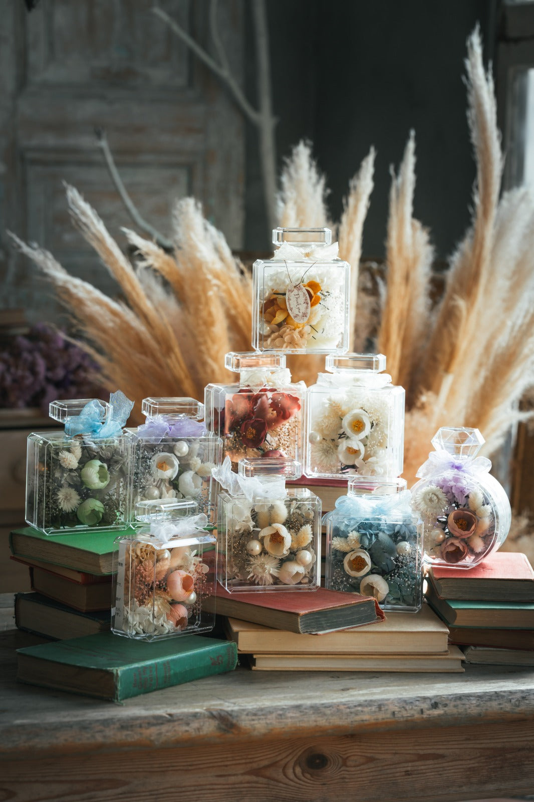 髪飾り くすみカラー | プリザーブドフラワー & ボトルケース付き
