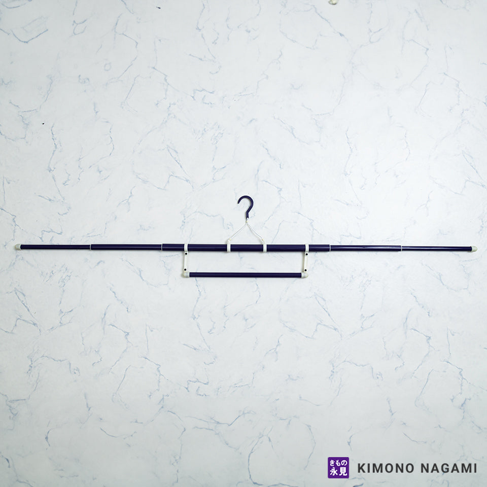 着物ハンガー【長尺タイプ】— 帯掛け付き、最長140cm、三段階伸縮式