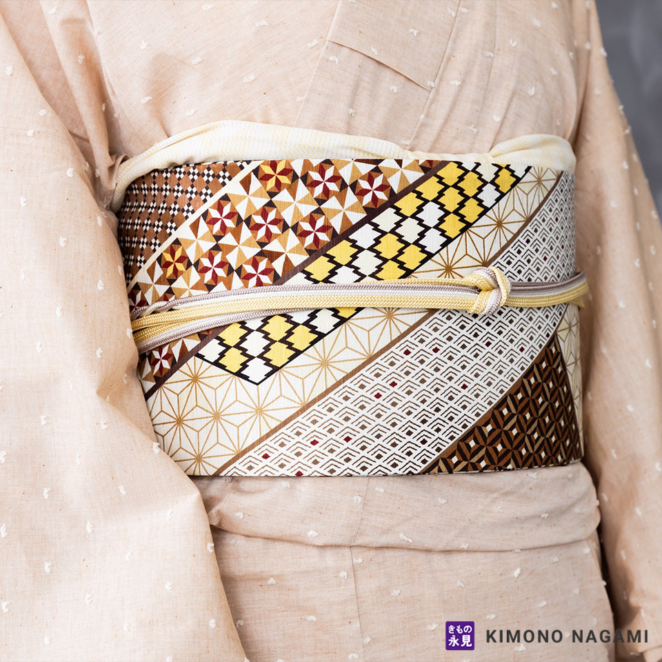 半幅帯 WA・KKA 寄木ダンス 白茶 – きもの永見公式通販 | オンライン
