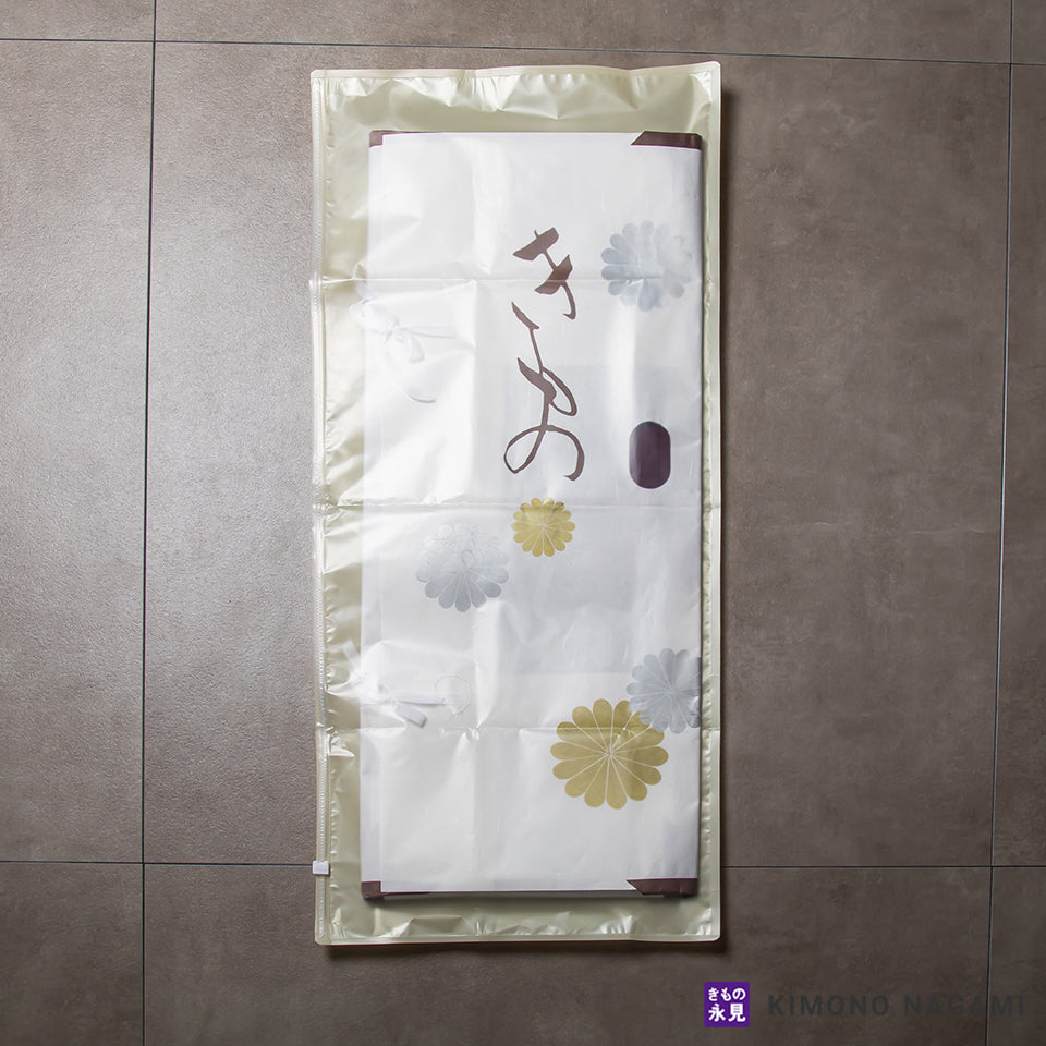 きものキーパー 湿気・カビ・虫害から完全ガード 大切な着物を守ります