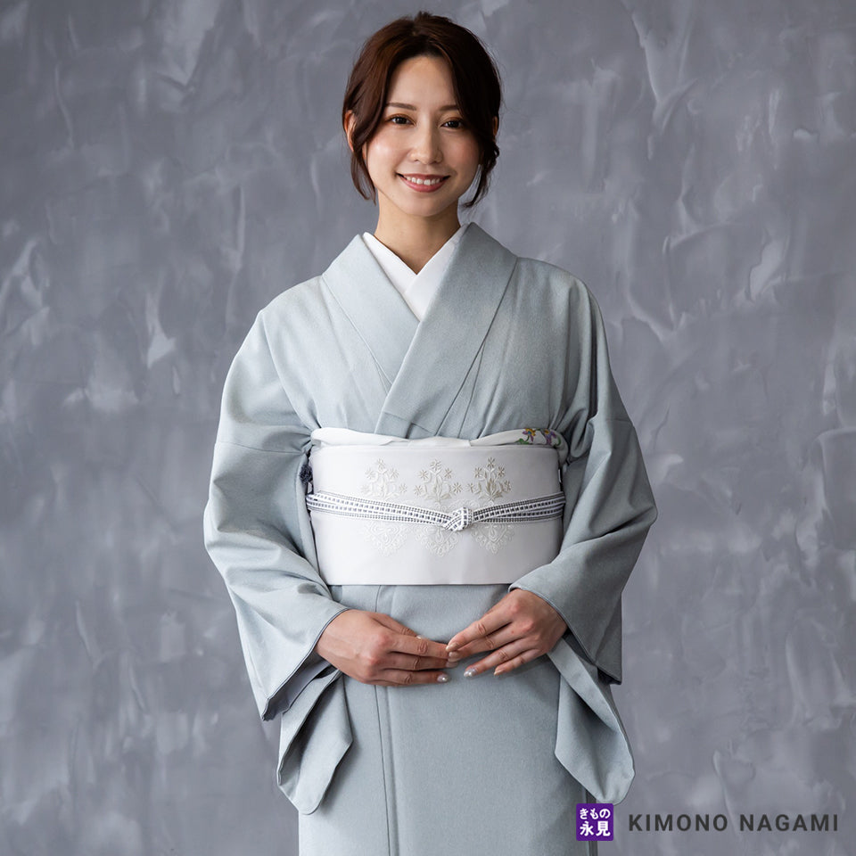 ポリエステル 洗える着物 きもの英 袷 小紋 淡く明るめの千草鼠×白 総柄 美品 洗える着物 単衣 小紋 袷 着物 洗える| きもの館 創美苑